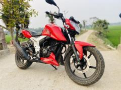 TVS Apache RTR 160 4V